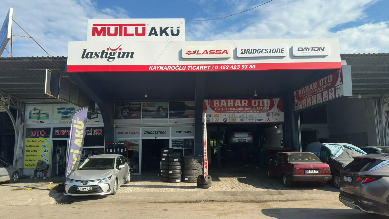 Kaynaroğlu Ticaret Lastik Ve Akü Market — Fatsa Özel Sanayi Sitesi’ndeki dükkânımızın dış görünümü